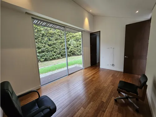 Rhbr-11804 Casa De Un Nivel (envigado, Alto De Las Palmas)
