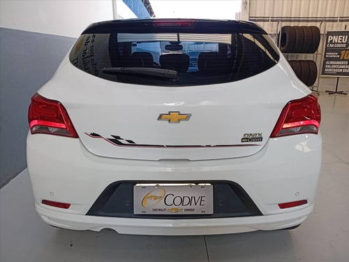 Chevrolet Onix 1.4 MPFI EFFECT 8V FLEX 4P MANUAL