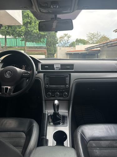 Volkswagen Passat 2.5 Highline At