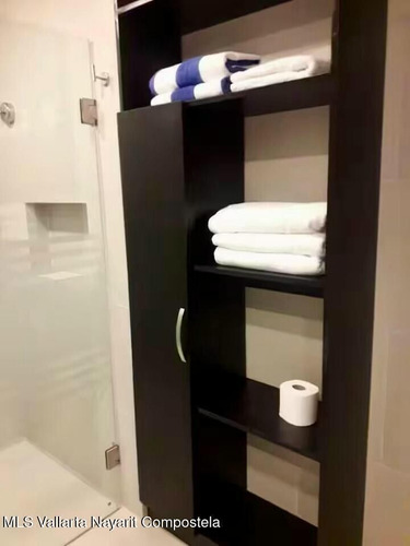 Plaza Marina 204-a