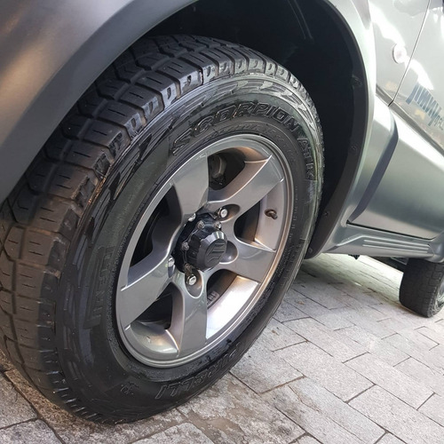 Imagem 12 de 13 de Suzuki Jimny 1.3 4all 4x4 16v Gasolina 2p Manual