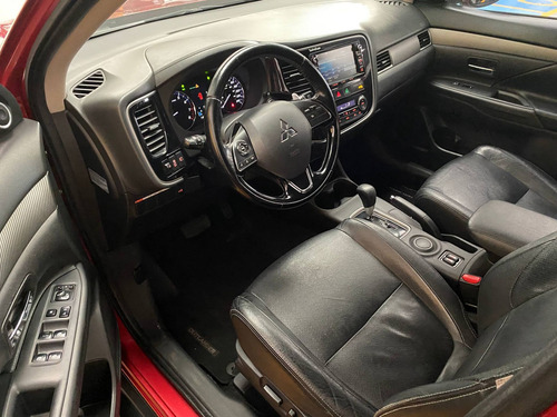 Imagen 9 de 14 de Mitsubishi Outlander Limited 2016