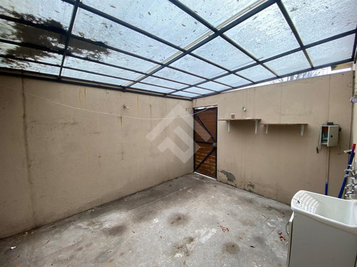 Casa En Venta De 3 Dorm. En Piedra Roja Colina