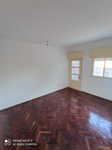 Reformado A Estrenar C/ Terraza 90 M2