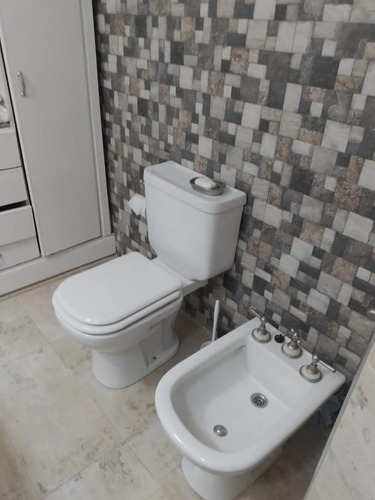 Casa En Venta - 4 Dormitorios 3 Baños - 2000mts2 - La Plata