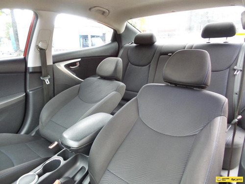 Imagen 12 de 15 de Hyundai Elantra Gls I35