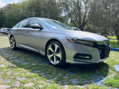 Honda Accord 2.0 Touring At