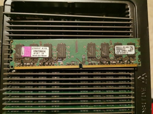 Memoria RAM ValueRAM 4GB 2 Kingston KVR667D2N5K2/4G