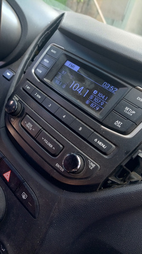 Rádio Original Do Hb20 2019 Bluetooth Pequena Mancha Na Tela