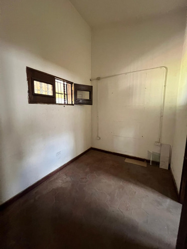 Casa Comercial En Alquiler Urbanizacion La Viña Valencia Carabobo. St