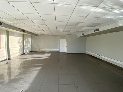 Cuevas/barrio Cívico Comercial/amplia Factibilidad Comercial