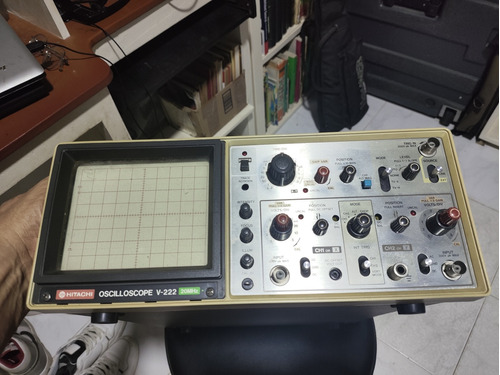 Hitachi Oscilloscope V - 222 Osciloscopio Analógico 