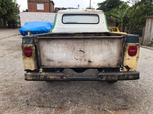 Ford F-100 4.5 L 2p