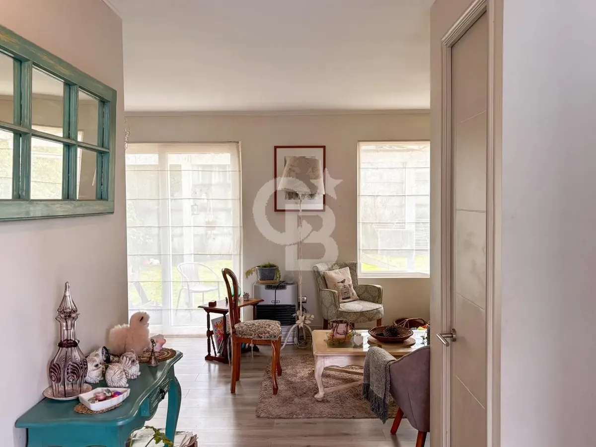 Imagen 2 de 19 de Se Arrienda Preciosa Casa A Pasos De Colegios
