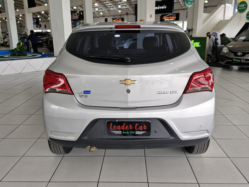 Chevrolet Onix 1.4 MPFI LTZ 8V FLEX 4P MANUAL