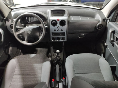 Imagen 13 de 15 de Peugeot Partner 1.6 Furgon Confort