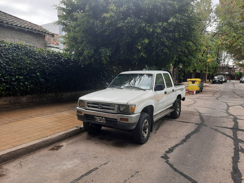 Toyota Hilux Pick-Up 2.8 c/dob Dlx 4x4