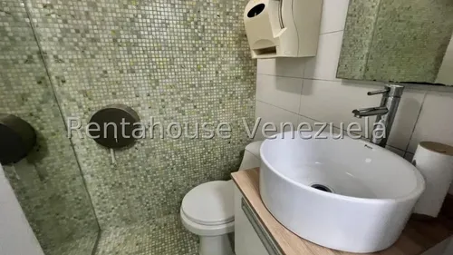 Casa En Alquiler Chuao Vgi