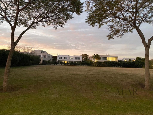 Imagen 2 de 5 de Excelente Lote En Barrio El Golf Nordelta