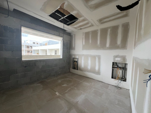 Penthouse De 3 Habitaciones En Los Corales/ Entrega Octubre 2024