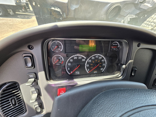 Camion Freightliner M2 2017 Rabon