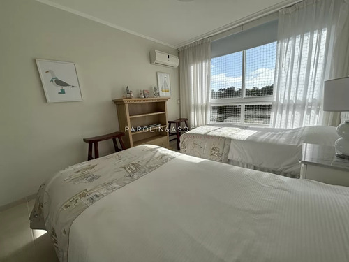 Alquiler De Apartamento En Mansa, Punta Del Este.
