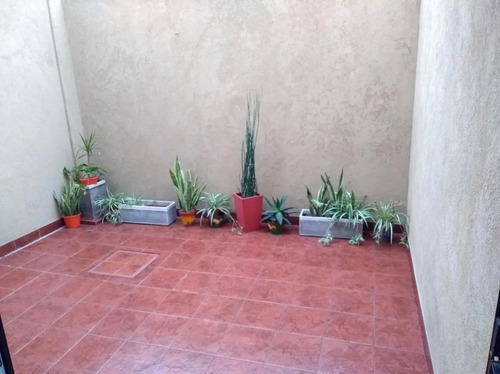 Imagen 12 de 13 de Casa Ph En Venta, Castelar, Independiente Con Patio