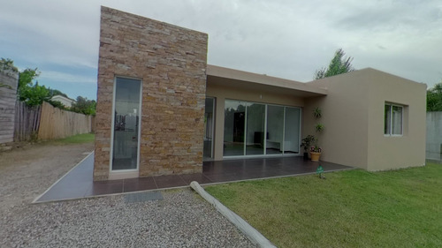 Venta Casa 3 Dormitorios B. Jardín Las Higueritas