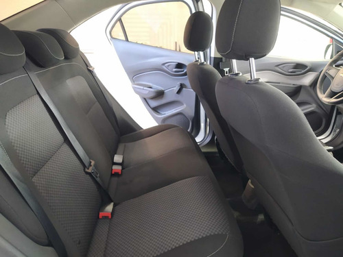 Imagen 14 de 21 de Chevrolet Prisma 2019 1.4 Joy Ls