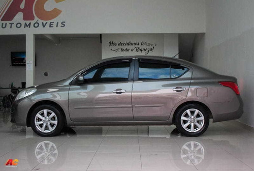 Imagem 4 de 14 de Nissan Versa 1.6 16v Flex Sl 4p Manual 2012