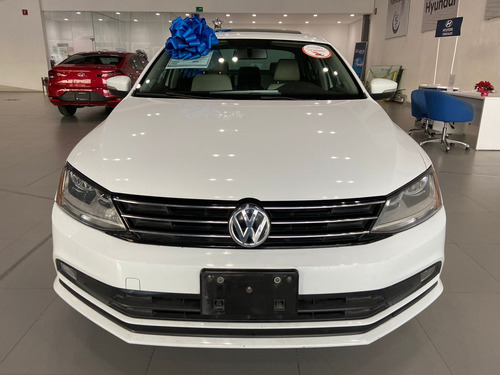 Imagen 3 de 15 de Volkswagen Jetta 2017 2.5 Sportline Tiptronic At
