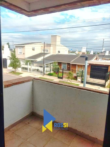 Imagen 3 de 14 de Vendo Dúplex De 2 Dormitorios Con Cochera En Barrio Smata Con Plan De Pago