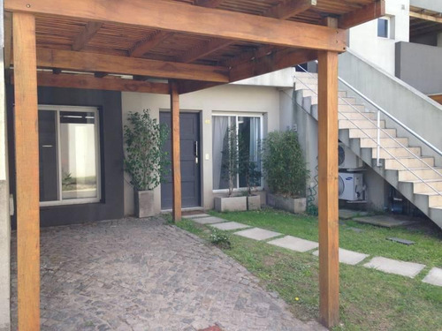 Excelente Departamento Con Jardín Y Pileta. Con Renta Hasta Junio