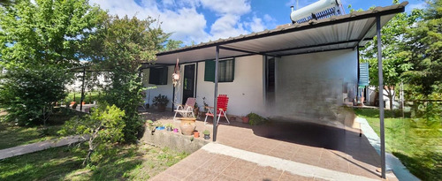 Venta Casa 3 Dormitorios / Agua De Oro