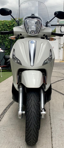 Imagen 6 de 9 de Piaggio Beverly 350