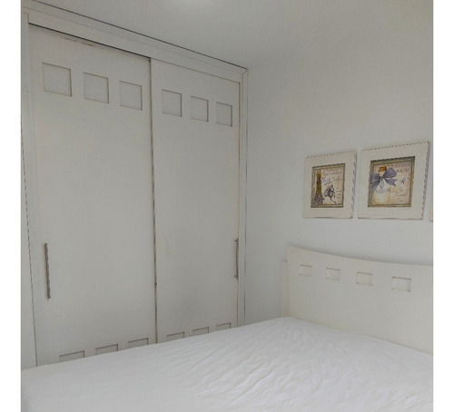 Confortável, Iluminado E Excelente Apartamento Na Praia De Pitangueiras, No Guarujá, 50 Metros Do Mar.