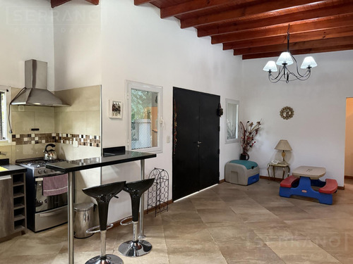 Venta Casa 4 Ambientes, Jacuzzi. Apta Credito. Parque Sakura. Exaltacion De La Cruz