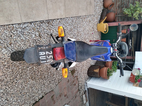 Yamaha Xt 225