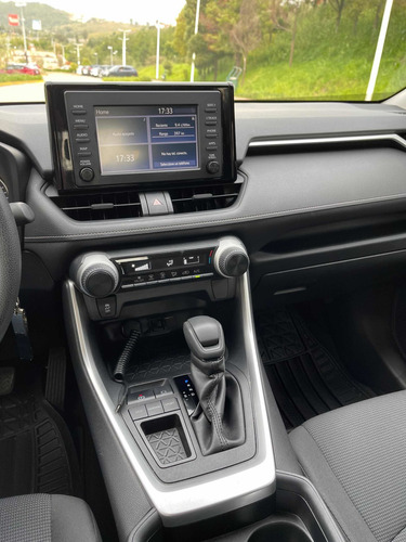 Imagen 11 de 11 de Toyota Rav4 2019 2.5 Le 204hp At