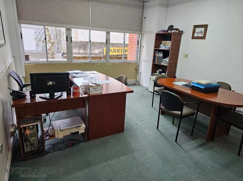 Oficina En Venta- Plaza Independencia - Centro