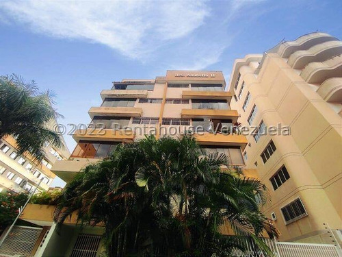 Asg Apartamento Ph En Venta En La Exclusiva La Soledad 23-19327