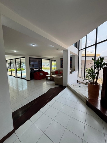 Teamhouse+ Vende Hermosa Casa Con Muelle En Res. Las Villas, Lechería.