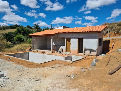 Imagem 29 de 30 de Linda Chácara Com 04 Dormitórios, Piscina, Salão De Jogos, Bem Localizada, À Venda, 1000 M² Por R$ 450.000 - Zona Rural - Pinhalzinho/sp - Ch0982