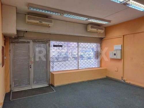 Alquiler De Local Comercial En El Centro Yi Y 18