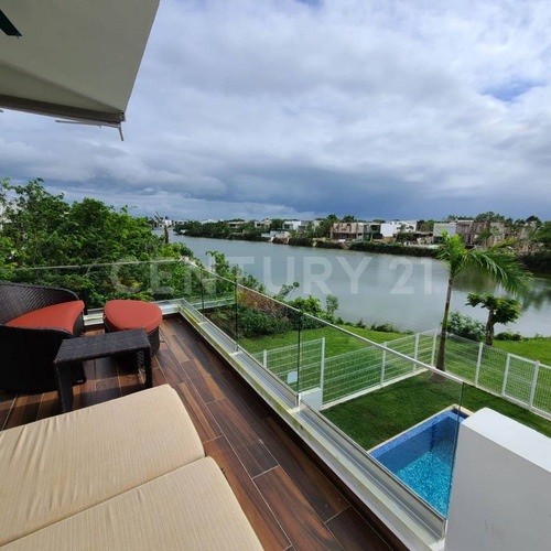 Residencia En Venta En Lagos Del Sol Cancún