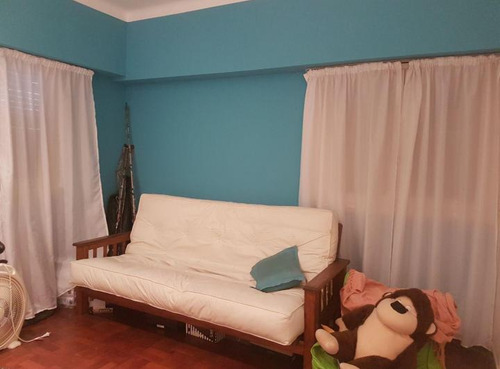 En Ciudad Jardin A Metros De La Estacion Chalet 4 Ambientes Tres Baños Amplio Lote A Metros De La Plaza Del Avion F: 4544