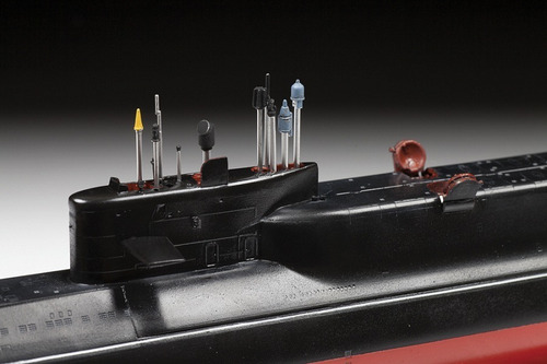 Delta 4 Class Nuclear Ballistic Submarine By Zvezda # 9062