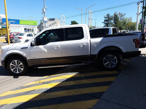 Imagen 3 de 15 de Ford Lobo 2017 3.5 Doble Cabina Lari 4x2 At