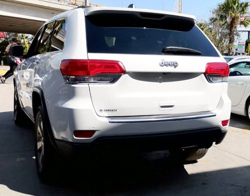 Jeep Grand Cherokee 5.7 Limited Lujo 4x2 Mt