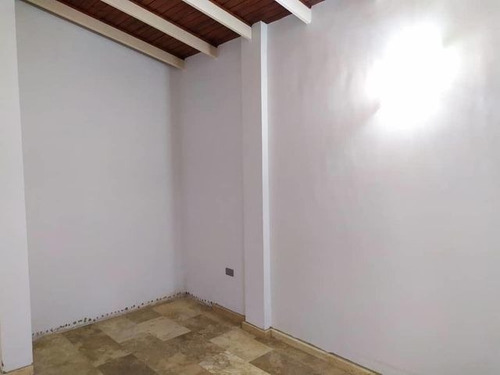 Townhouse En Venta La Morita I Villa Geicas Cod 21-8656 Jja